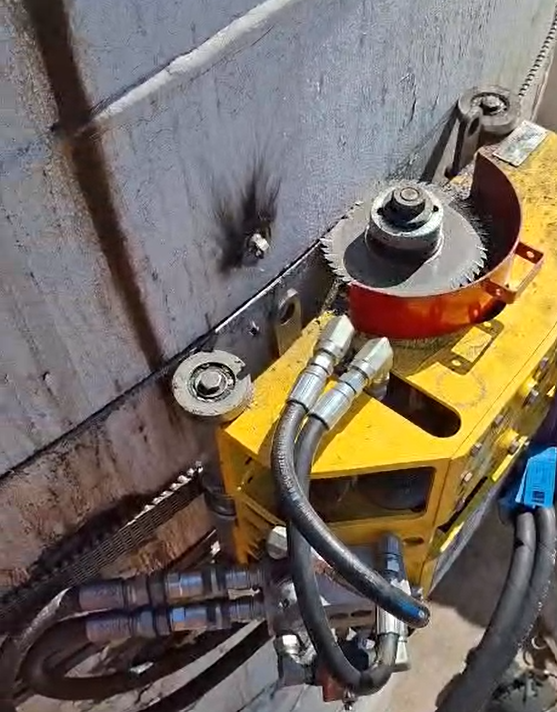 4,5 Mètres de Diamètre. 12 mm d'Acier au Carbone. Une Passe. Découpe à Froid. Sur Site. — Bild 3