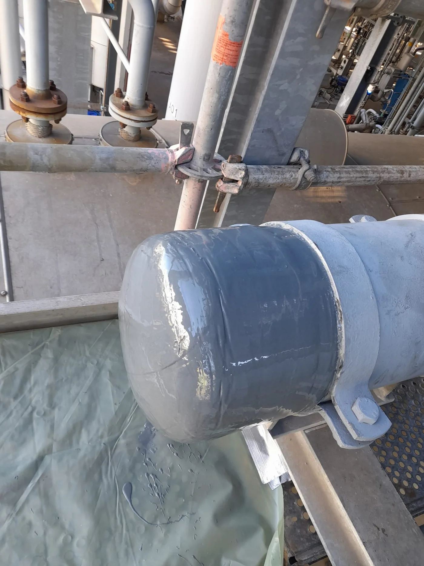 Réparation par laminage composite d'un fond bombé DN250 – intervention sur site en Rhénanie-du-Nord-Westphalie — Bild 3