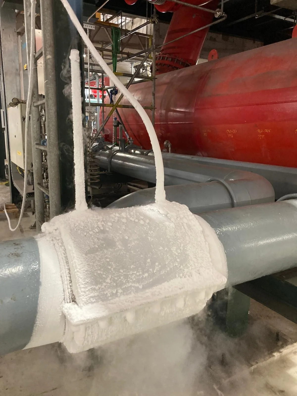 An ice flower for the customer: butterfly valve swap on DN300 without shutdown — Bild 4